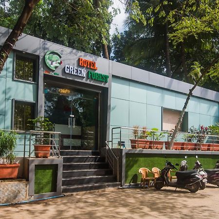 Hotel O Greenforest Near Airport Road Metro Station Bombay Esterno foto